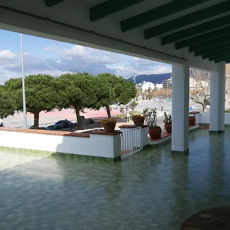 Дом отдыха Agi Casa Puerto Росас